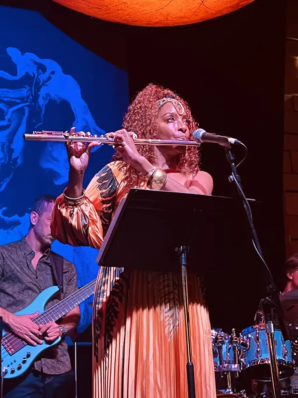 Kandace Lindsey live at The Wallis